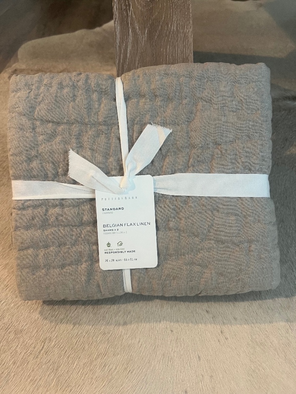 Pottery Barn Belgian Flax Linen Standard/Queen Shams Set of 2 NWT